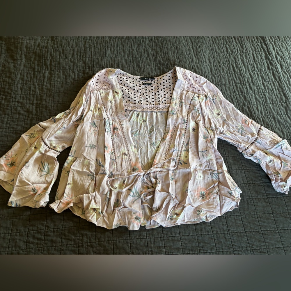 Miss Me Tie Front Top Large‎